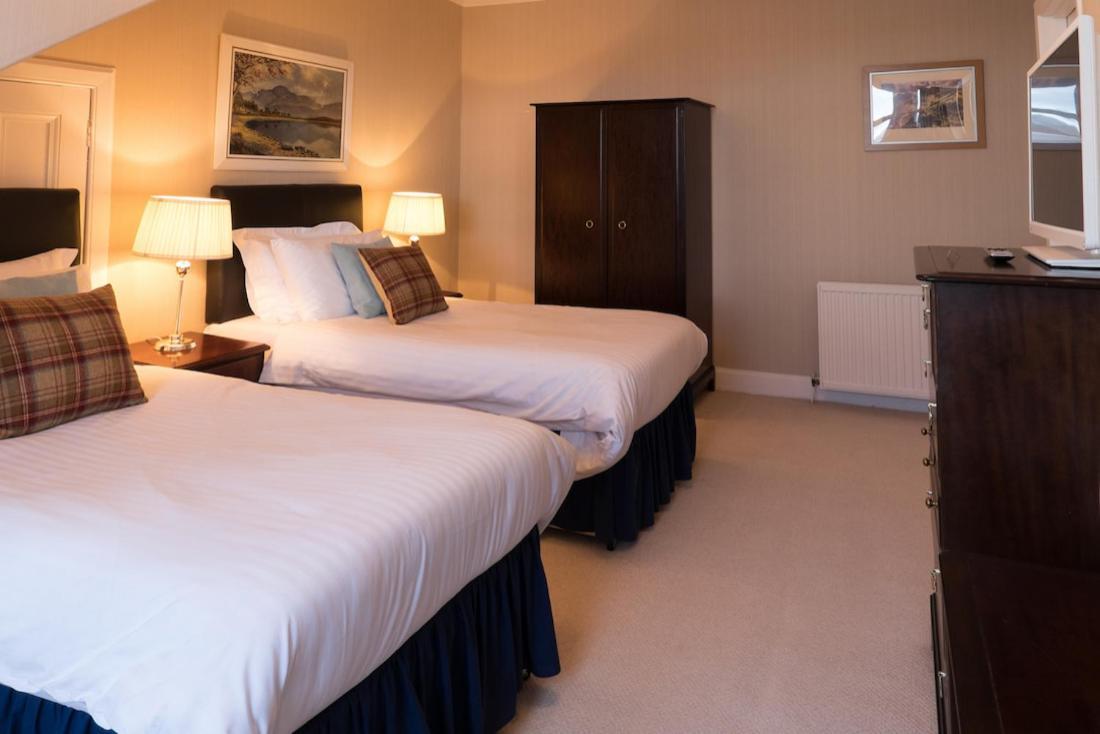 The Cedars Guest House Dunoon Bagian luar foto