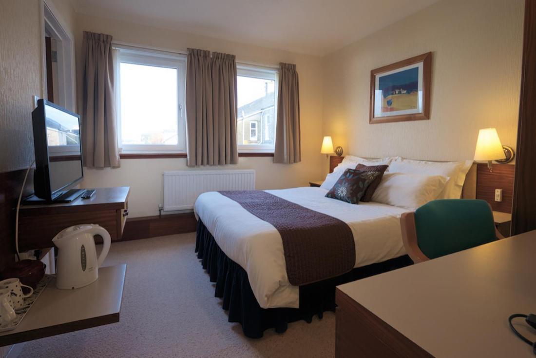 The Cedars Guest House Dunoon Bagian luar foto